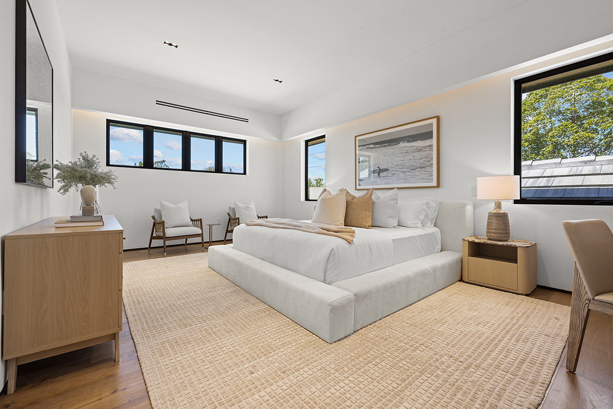 Real estate hero image 3